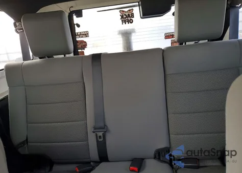 2008 Jeep Wrangler Unlimited Sahara z USA, uszkodzony, nr VIN 1J8GA59148L561373